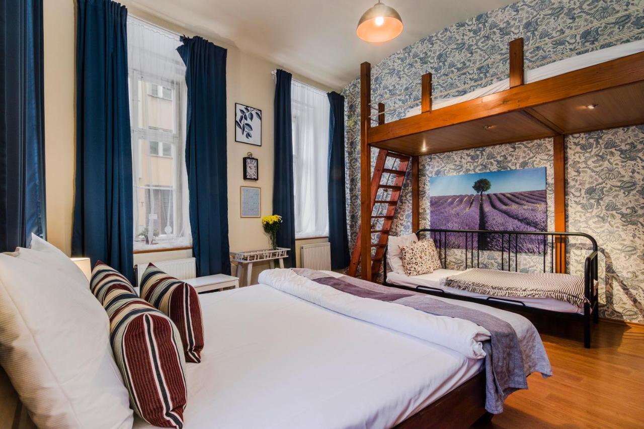 Prague Apt Near Charles Bridge By Michal&Friends Eksteriør billede